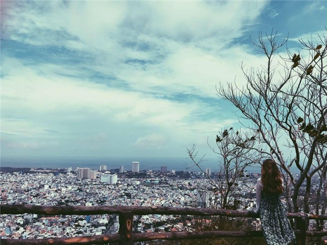Cô cũng khoe hình ảnh rất “tình” do chính con gái Mina chụp cho mình.