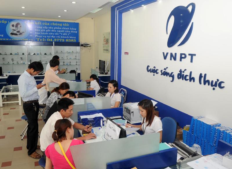 Tại các phòng giao dịch của nhà mạng: Đây là hình thức thu cước đầu tiên mà tất cả các nhà mạng đều đang hỗ trợ.