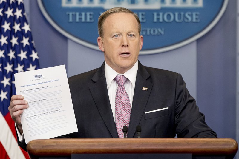 Phát ngôn viên Nhà Trắg Sean Spicer tổ chức họp báo. Nguồn: AP