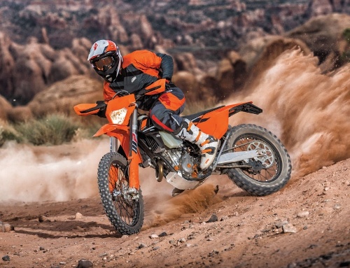 Ngắm xe KTM động cơ 2 thì hoàn toàn mới