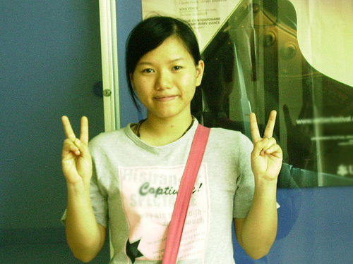 Cô có vóc dáng mũm mĩm, cùng làn da ngăm đen  Tuy nhiên, nếu như ai liên tục theo dõi Thùy Chi sẽ thấy, trong những năm gần đây, cô đã có sự thay đổi lớn về ngoại hình. Thậm chí nhiều người còn ví cô đã lột xác thành công từ vịt bầu thành thiên nga, trở lên xinh đẹp lộng lẫy hơn bao giờ hết.