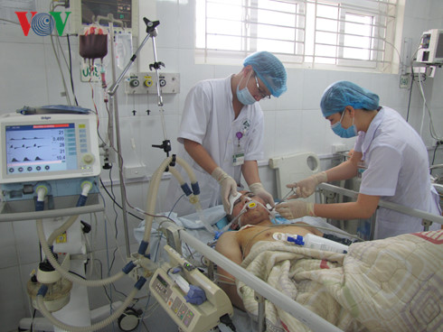 Thông tin mới nhất về vụ xe khách lao xuống vực ở Lào Cai