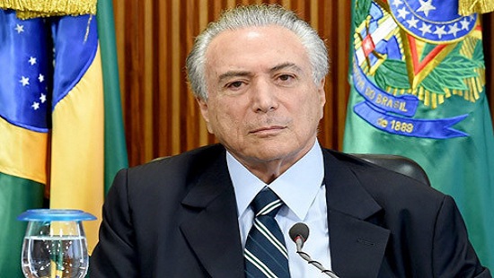 Tổng thống Brazil dọn khỏi dinh vì những &quot;hồn ma&quot;