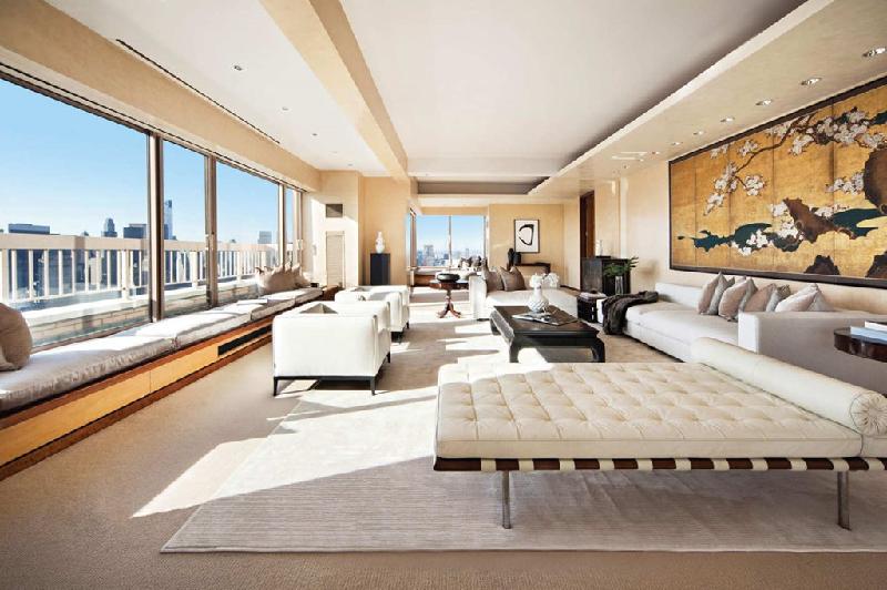 Trump Palace Condominiums được hoàn thành năm 1991, với 54 tầng. Một căn hộ cao cấp trong tòa nhà này có giá 9,95 triệu USD. Ảnh: Nymag.