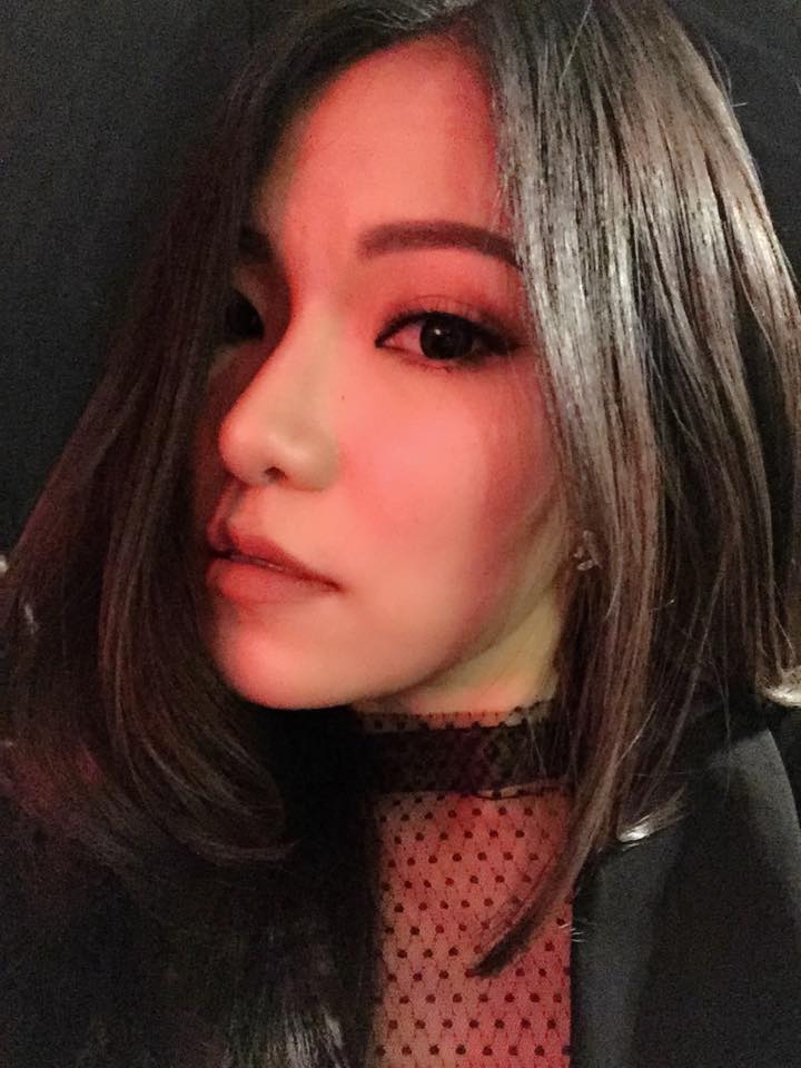 Nói về món quà bất ngờ, Lý Phương Châu thổ lộ tấm lòng của người bạn phương xa đã trở thành niềm vui lớn nhất của cô, kể từ sau khi ly hôn với bố của con gái. Mỹ nhân 9X cũng không giấu niềm hạnh phúc khi bên cạnh vẫn còn nhiều người ủng hộ, giúp cô có thêm động lực tiếp tục sống và nuôi con.