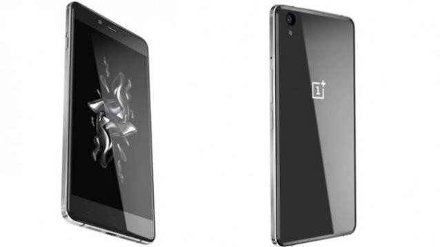 Tuy nhiên, bảng điều khiển phía sau của OnePlus 5 dường như không thích ứng với một máy quét dấu vân tay, do đó nhiều người dùng tin rằng bộ cảm biến sẽ được đặt ở phía trước. Một điều khá đáng tiếc là hàng loạt các kết xuất đồ họa không bao gồm hình ảnh của bảng điều khiển phía trước của thiết bị.