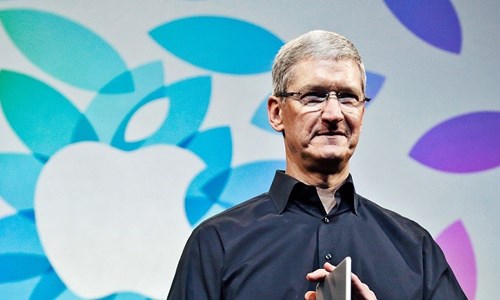 CEO Apple Tim Cook: 