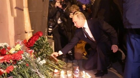 Ông Putin từ chối tiếp xúc vào báo chí.
