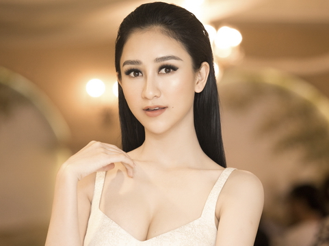 Á hậu Hà Thu liên tục xuất hiện với hình ảnh sexy, chuẩn bị 'lấn sân' ca hát