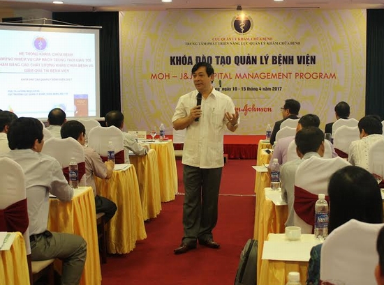 Cục trưởng Cục Khám chữa bệnh