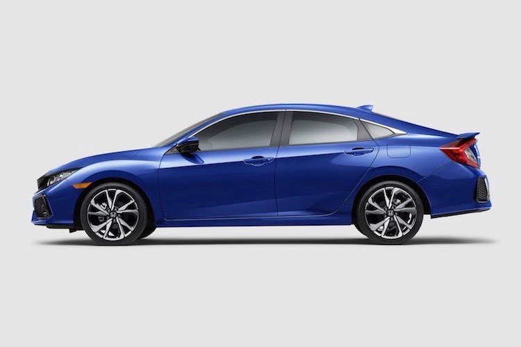Ở hai bên thân xe, Civic Si sở hữu bộ mâm 18 inch 5 cánh kép 2 tông màu với thiết kế đẹp mắt hơn. Bao xung quanh bộ mâm là lốp 235/40 R18 thể thao, trong khi ở phía sau bánh trước là hệ thống phanh đĩa với đường kính lên tới 12,3 inch.