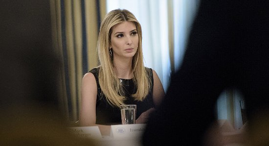 Ái nữ xinh đẹp nhà Trump gây sốc trong quyết định đánh Syria
