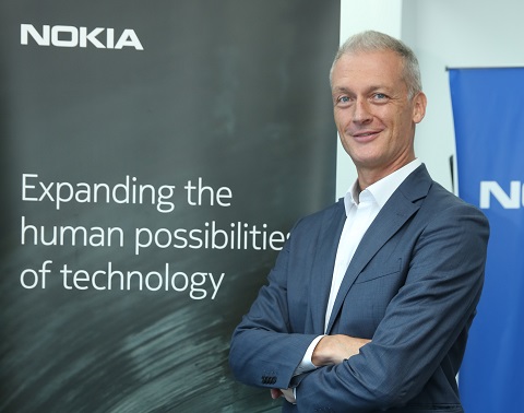 Ông Harald Preiss, Giám đốc Nokia Bắc Á chia sẽ thông tin về thành phố thông minh.