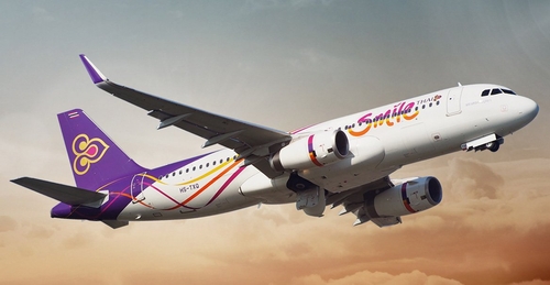  THAI Smile, hãng hàng không của Thái Lan nhận được 2.068 đánh giá từ các du khách trên TripAdvisor.  THAI Smile Airways (WE) là một nhánh khu vực cao cấp của Thai Airways International (TG), đơn vị điều hành từ một trung tâm chính tại Sân bay Suvarnabhum của Bangkok (BKK) và một trung tâm phụ tại Sân bay quốc tế Don Mueang của Bangkok (DMK). Với máy bay Airbus A320, THAI Smile phục vụ cả hạng Phổ thông đặc biệt và hạng phổ thông ở các tuyến bay nội địa chính của Thái Lan như Chiang Mai, Phuket, Hat Yai, Udon Thani và nhiều hơn nữa. THAI Smile cũng có dịch vụ theo lịch tới Myanmar, Campuchia, Ấn Độ, Macao và Trung Quốc. Hãng cũng đang lập kế hoạch khai thác thêm các điểm đến tại Châu Á. Với tư cách là công ty con của THAI Airway, hãng hàng không này cho phép hành khách nhận dặm thưởng cho khách bay thường xuyên với chương trình Royal Orchid Plus.