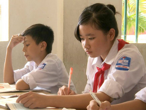 Cô học trò vượt mọi khó khăn, đam mê học tập