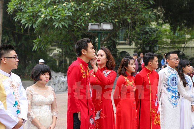 Sự kiện được tổ chức từ ngày 15 – 16 và 23/4 tại nhiều địa điểm như: Tượng đài vua Lý Thái Tổ, Thiền viện trúc lâm Sùng Phúc, Đồ Sơn (Hải Phòng), Công viên Bách Thảo. (Ảnh: Minh Sơn/Vietnam+)