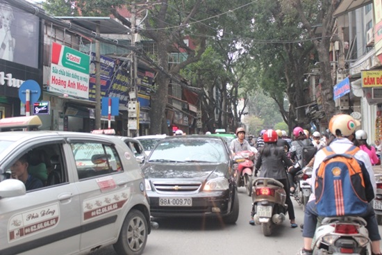 Giải tỏa &quot;trắng&quot; nhà dân phố La Thành để mở đường Hoàng Cầu - Voi Phục