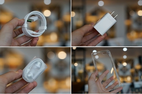 Đầy đủ phụ kiện gồm cục sạc nhanh VOOC, cáp, tai nghe, và có thêm cả vỏ silicon bảo vệ.
