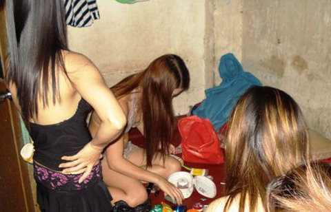 Quán cà phê thuê gái bán dâm 'phục vụ' khách 'giá bèo'