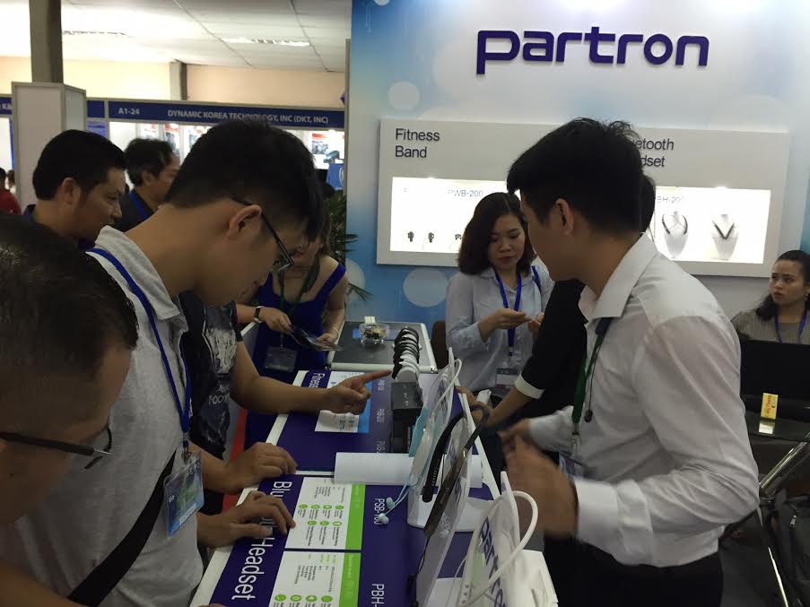 Nhiều thiết bị điện tử thông minh cũng được giới thiệu tại Vietnam Expo 2017