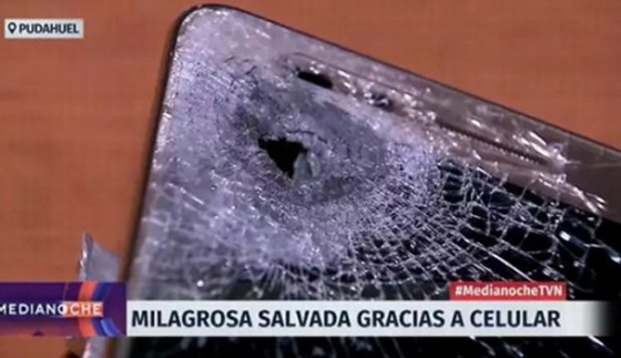 Hy hữu: Người đàn ông thoát chết nhờ dùng smartphone!