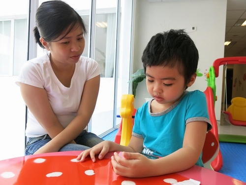 Hành trình 1.000 ngày cùng con chiến đấu với ung thư