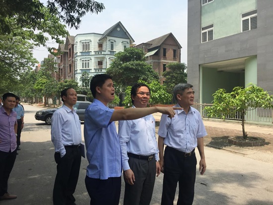 Lấn chiếm đất