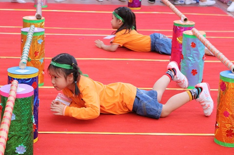 Hệ thống giáo dục CGD Victory đã đưa mô hình giáo dục thể chất Gymkidz của Singapore vào giảng dạy tại trường. Nhằm đa dạng hóa các hoạt động thể chất, các môn thể thao như bóng rổ, bơi lội, võ thuật… cũng được nhà trường đưa vào giảng dạy. 