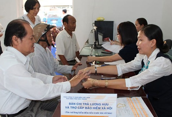 Nam đủ 35 năm, nữ đủ 30 năm đóng BHXH mới hưởng lương hưu mức tối đa