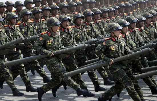 Triều Tiên sở hữu quân đội hùng hậu hàng đầu thế giới và thường có truyền thống phô trương sức mạnh quân sự trong những ngày lễ quan trọng của đất nước