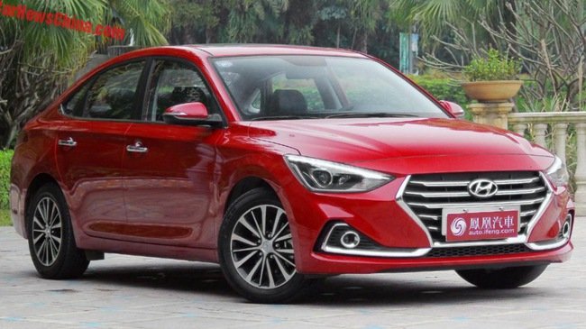 Hyundai Celesta: Từ 261 triệu đồng. Tại triển lãm Quảng Châu 2016 tổ chức hồi tháng 3/2017 mới đây, liên doanh Beijing - Hyundai đã cho ra mắt thị trường Trung Quốc mẫu xe sedan cỡ nhỏ Hyundai Celesta. Và mới đây, giá mẫu xe này cho thị trường Trung Quốc đã được công bố, dao động từ 79.000-115.000 Nhân dân tệ, tương đương 261-380 triệu đồng. Hyundai Celesta là phiên bản nâng cấp của Elantra Yuedong - một mẫu xe nội địa Trung Quốc. Tại thị trường đông dân này, Celesta được định vị giữa Verna và Elantra trong dòng sản phẩm của hãng Hyundai.