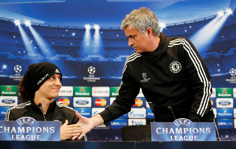 6. David Luiz: Sau khi bán trung vệ người Brazil cho PSG và thu về 50 triệu bảng năm 2014, Mourinho tuyên bố: 