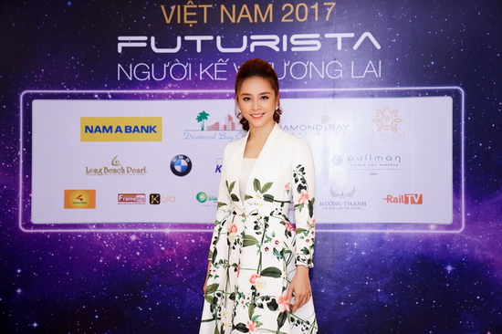 Á hậu Hoàn Vũ – Giám đốc quốc gia Miss Universe Việt Nam Dương Trương Thiên Lý cũng nhấn mạnh tiêu chí hình thể của Hoa hậu Hoàn Vũ tập trung vào sự mạnh khoẻ, quyến rũ, thần thái gợi cảm, sải bước tự tin và một nụ cười toả sáng, Hoa hậu Hoàn Vũ Việt Nam không khuyến khích những cô gái với hình thể gầy gò, thiếu gợi cảm hoặc một thân hình thiếu cân đối do chế độ ăn uống, tập luyện bất hợp lý.