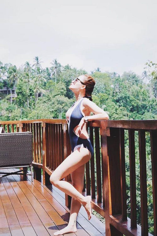 Vóc dáng chuẩn như người mẫu được khoe khéo trong bộ bikini gợi cảm