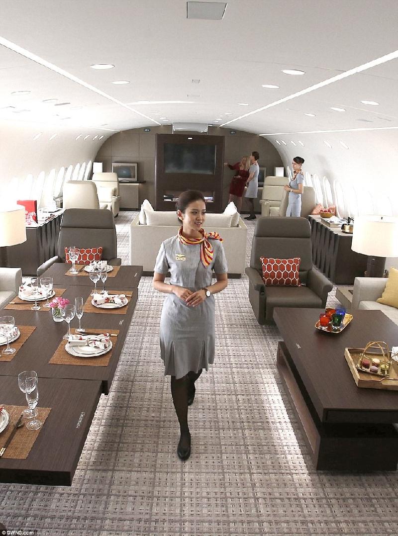 Với cabin rộng 220 m2, VVIP còn được mệnh danh là “căn hộ tầng thượng bay”.