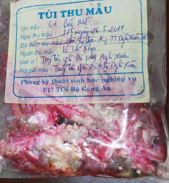 Mẫu vật phẩm thu được từ gia đình ông Đặng Duy Loan được gửi đi xét nghiệm