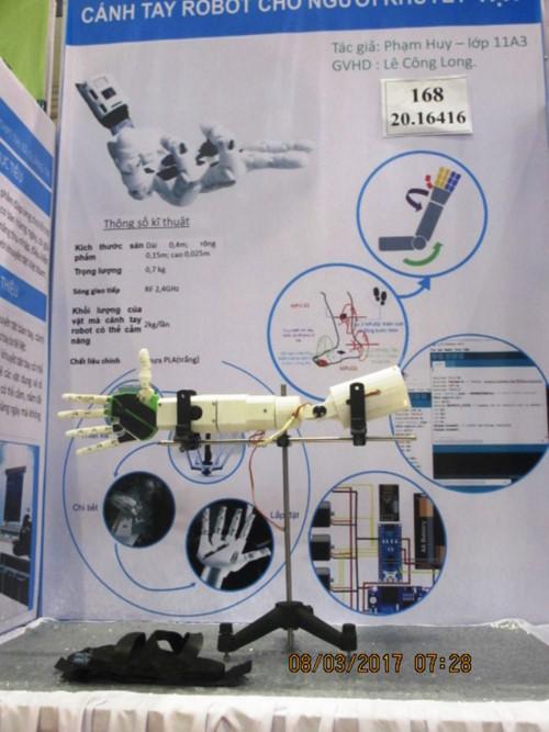 Cậu học trò chế 'cánh tay robot' bất ngờ được Đại sứ quán Mỹ phỏng vấn lần nữa - ảnh 3