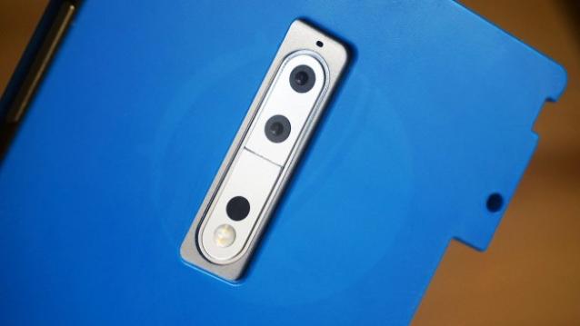 Trước đó, thông qua một vài hình ảnh rò rỉ, người ta đồn đoán rằng Nokia 8 và Nokia 9 sẽ là những smartphone cao cấp mà HMD Global sẽ tung ra thị trường trong năm nay.