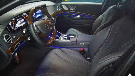Cuong Do La khoe anh tau Mercedes-Benz S400L trong dem - Anh 6