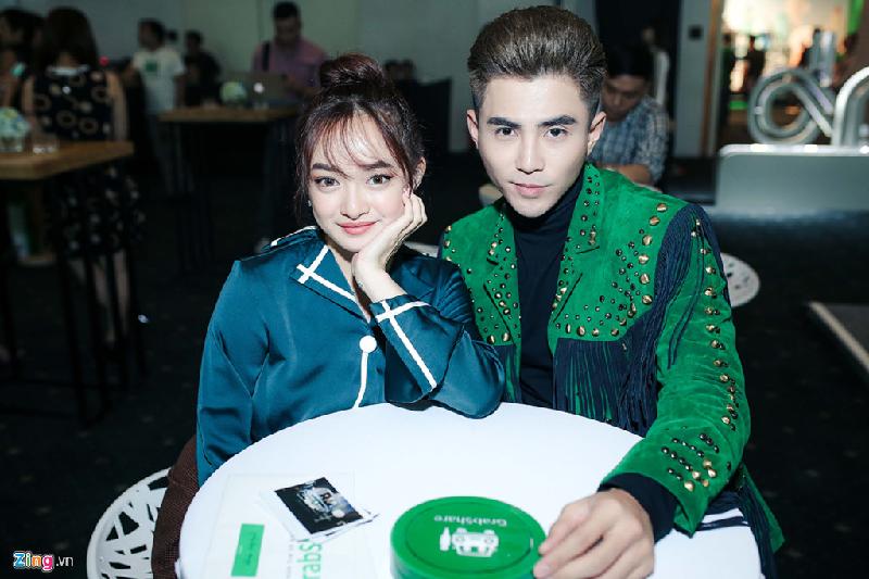 Vừa qua, bộ phim Em chưa 18 đạt doanh thu 107 tỷ đồng (tính từ ngày công chiếu đến ngày 5/5) trở thành phim Việt ăn khách nhất lịch sử. Nữ diễn viên chính Kaity Nguyễn trở thành cái tên được tìm kiếm trong suốt thời gian qua. Ca khúc nhạc phim do Will thể hiện cũng 