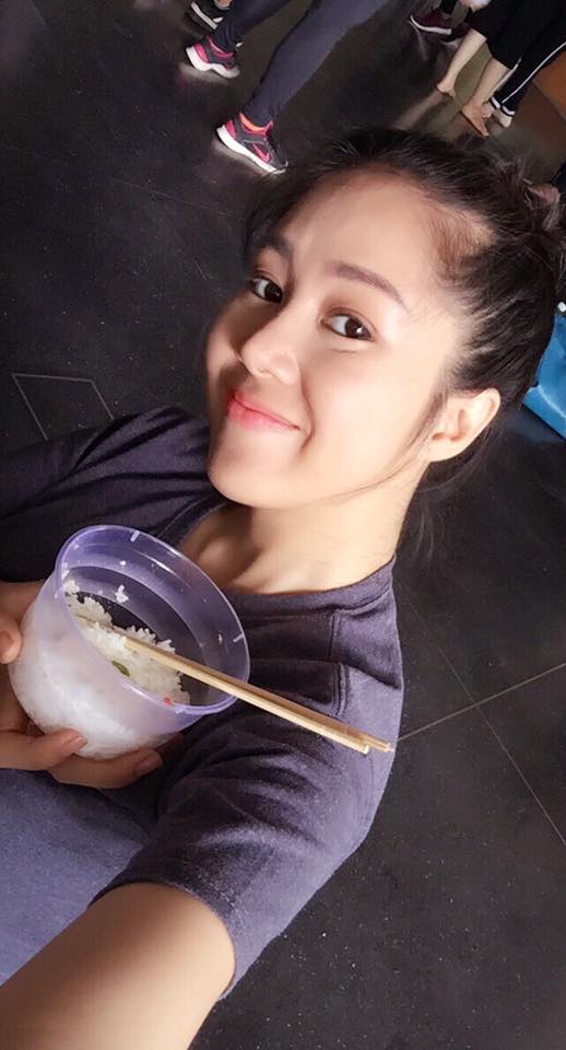Lê Phương tiết lộ bữa ăn đạm bạc sau hậu trường