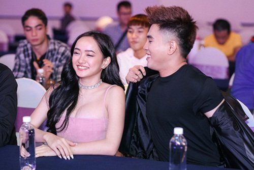 Kaity Nguyễn gợi cảm tại buổi ra mắt phim