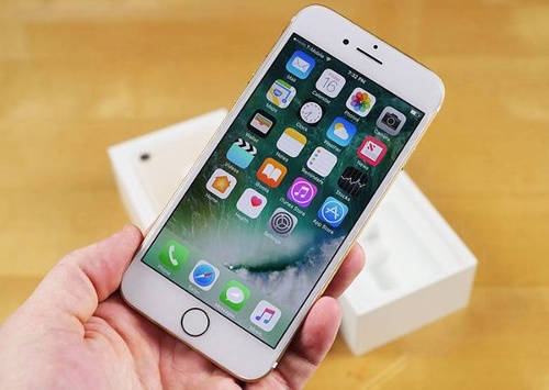 Như vậy trên “giấy tờ”, HTC U11 có màn hình tốt hơn iPhone 7 đáng kể. Tuy nhiên thực tế vẫn có rất nhiều người dùng thích một chiếc điện thoại nhỏ gọn, thậm chí với độ phân giải 