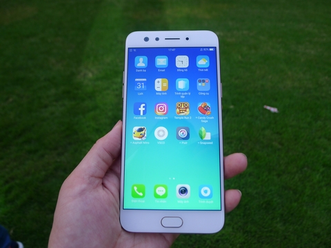 Oppo chính thức trình làng &quot;quân át&quot; smartphone của năm 2017