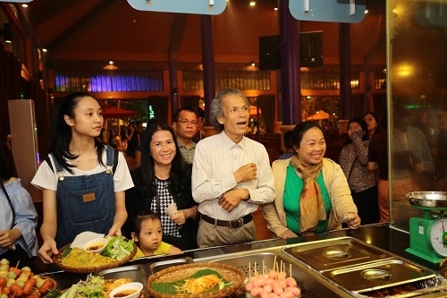 Bật mí điểm đến ẩm thực mới lạ và hấp dẫn nhất Đà Nẵng hè này