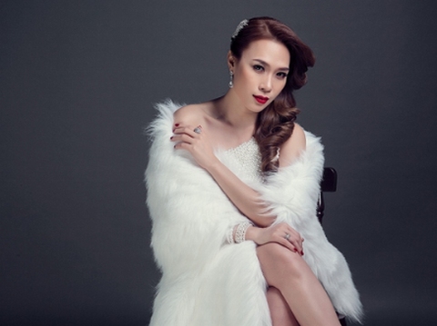 Xôn xao tin Mỹ Tâm tổ chức đám cưới cuối tháng 5