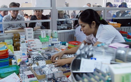 Không được bán thuốc cao hơn giá kê khai đã công bố