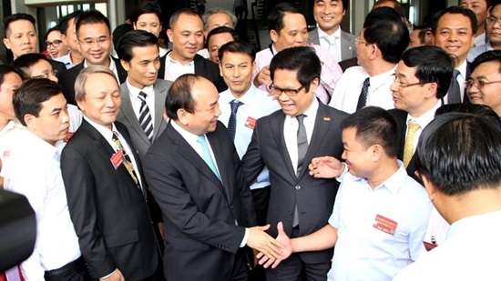 10.000 đại biểu dự hội nghị &quot;Đồng hành cùng doanh nghiệp&quot;