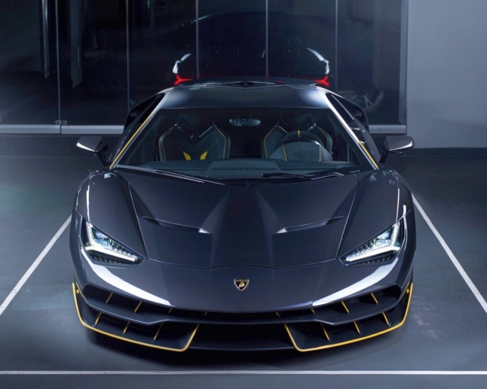 Những hình ảnh cực độc của Lamborghini Centenario lần đầu xuất hiện tại châu Á