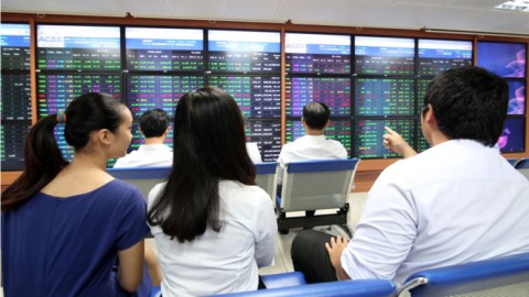 Hàng loạt doanh nghiệp sắp niêm yết cổ phiếu